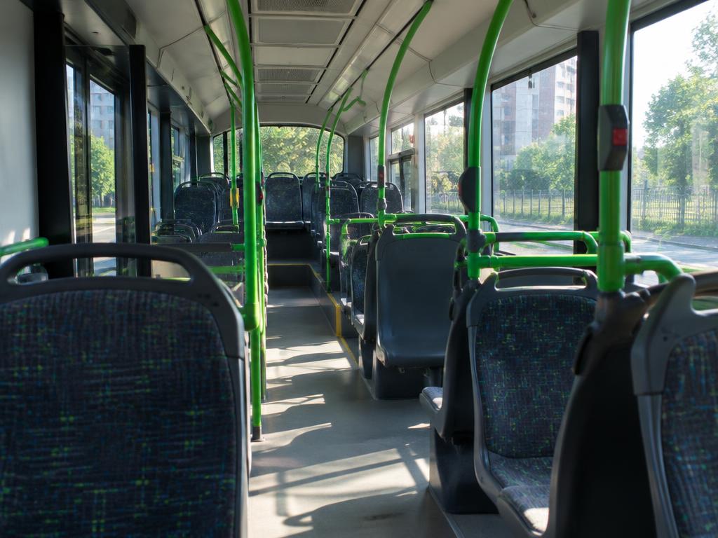 Interno di un bus moderno